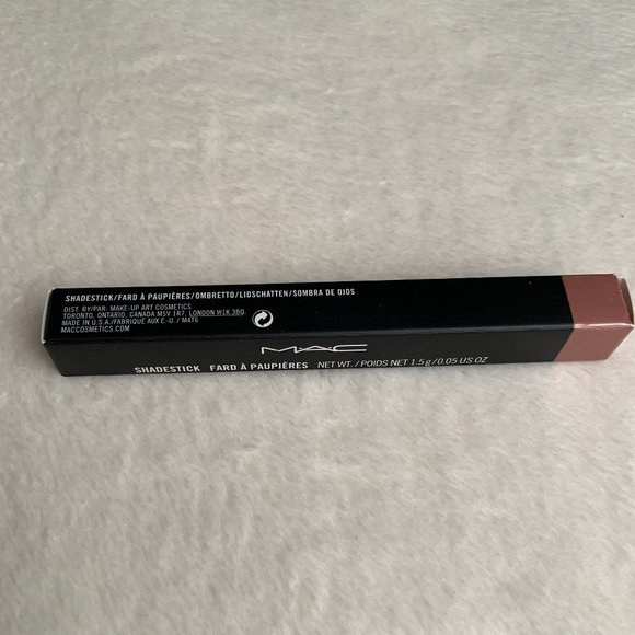 Mac Cosmetics Shadestick in TAUPOGRAPHIC - Picture 2 of 11